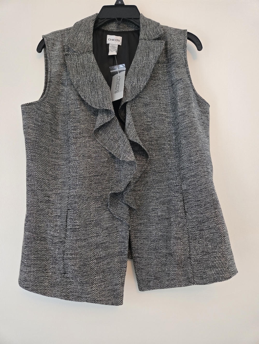 Chicos Womens Grey Button Up Chic Karissa Ruffle Vest Jacket Size 1 NWT